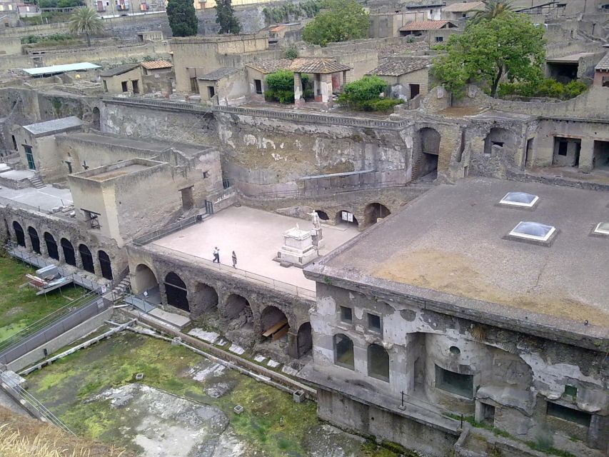 2-Hour Private Tour of the Ruins of Herculaneum - Getting There, Meeting Up, and What to Wear