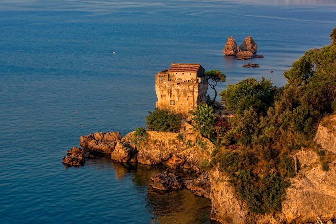 Amalfi Coast Boat Rental: Explore, Swim, and Relax at Your Pace - Meeting Amalfi Marine: check-in, the lesson, and getting out safely