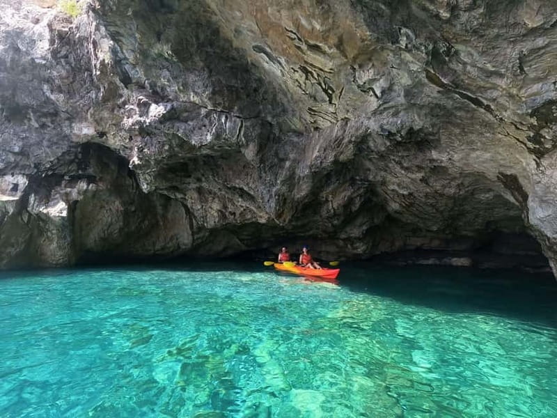 Amalfi Coast: Kayak & Snorkeling tour, sea caves and beach - Meeting at Moorea Beach Club, then a quick safety setup
