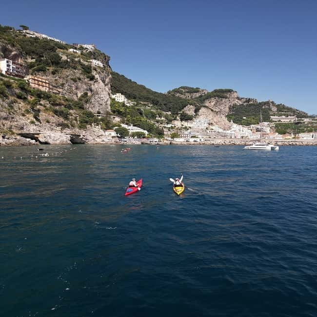 Amalfi Coast: Kayak & Snorkeling tour, sea caves and beach - Sea caves, freshwater waterfalls, and the Amalfi coast watchtower game