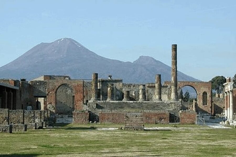 Amalfi Coast: Pompeii Guided Tour with Skip-the-Line Entry - Your Guided Walk Through Pompeii’s Streets, Shops, and Homes