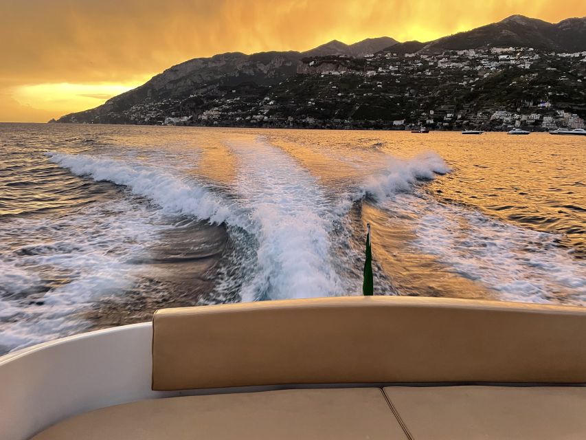 Amalfi Coast: Scenic Boat Private Tour with Aperitif - Key things you’ll notice right away