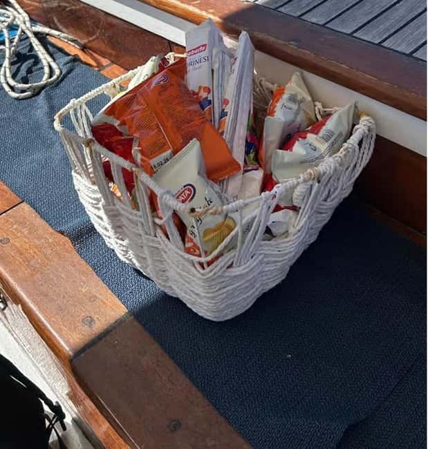 Capri: 2-Hours Boat Tour with Swimming, Limoncello and Snack - Boat size and group size: why the “up to 10” limit matters