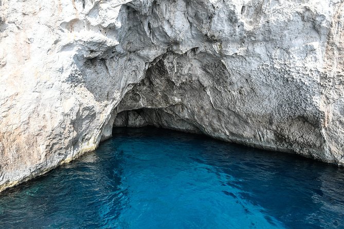 Capri Boat & Land Tour from Sorrento with Limoncello Tasting - From Sorrento to Capri: how the day is paced