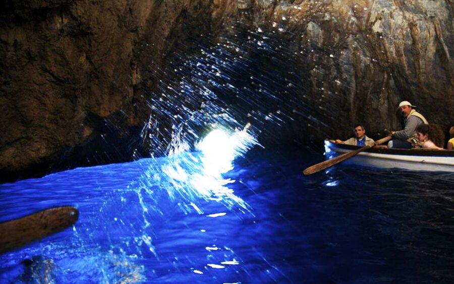 Capri: DIY Day Trip with Blue Grotto, Funicular & Lunch - Historic Center Time in Capri Town, Then the Funicular Down