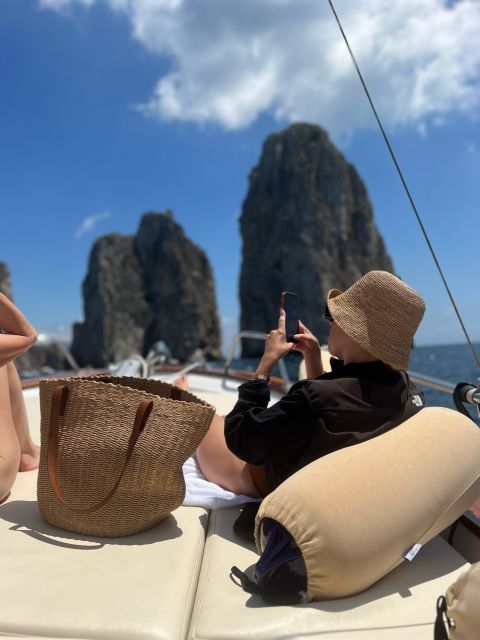 Capri: exclusive boat tour - Swimming and snorkeling: what’s included and how to get the best water time