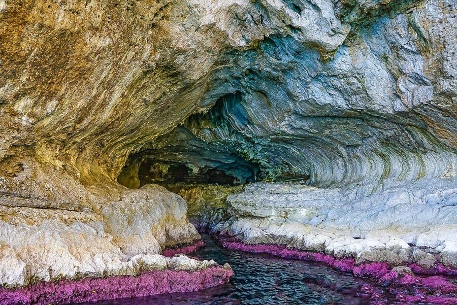 Capri: Island Boat Tour with Blue Grotto Stop - Blue Grotto Entry: Worth It, But Watch the Waiting Time