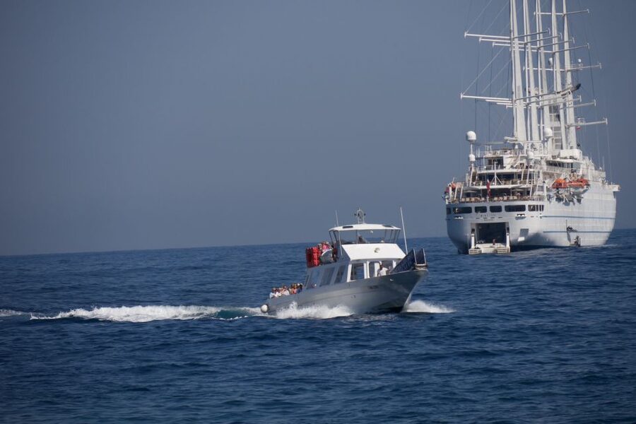 Capri: Island Sightseeing Tour with Blue Grotto Stop - Price and Value: Is $28 a Smart Buy?