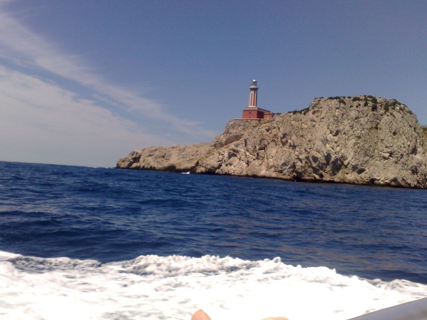 Capri: Private Island Boat Tour with Snorkeling and Swimming - The pace: how you see a whole loop without losing your day
