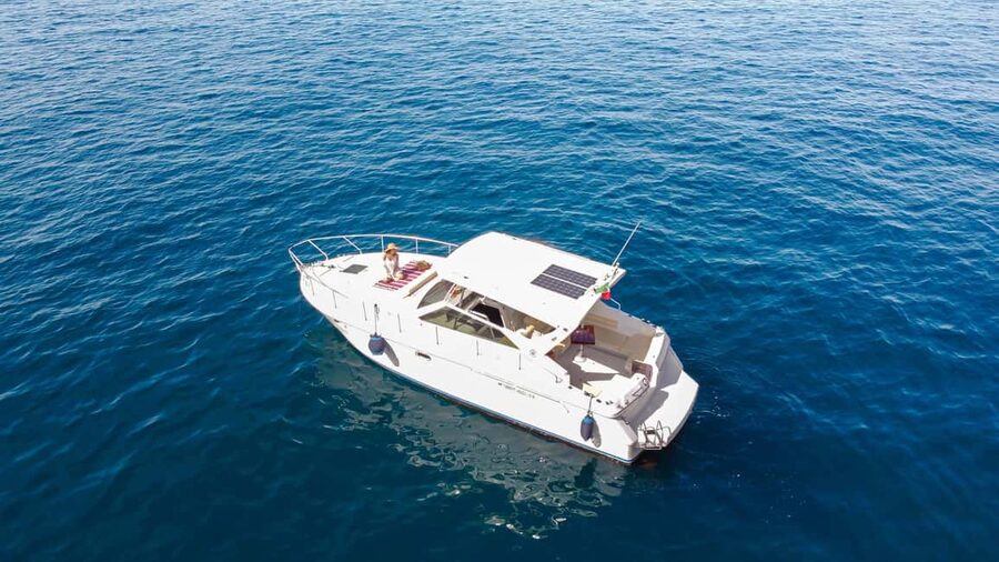 Capri: shared boat tour from Sorrento - 7 hours - Should You Book This Capri Shared Boat Tour?