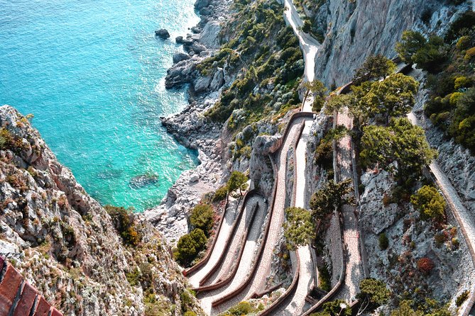 Capri Walking Tour with local guide - Crossing the Island to Anacapri: Craft Shops and Local Streets