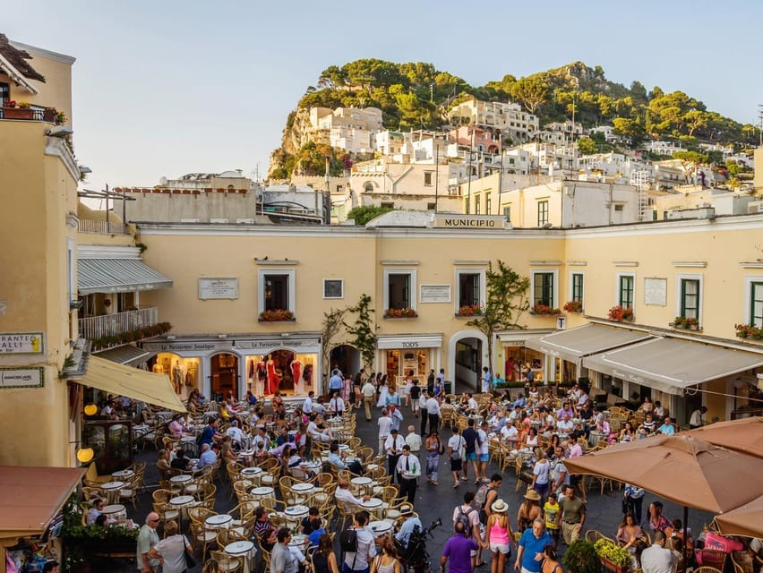 Capri with Guide from Ischia - Getting to the Start in Ischia Porto (9:20 Departure, Via Iasolino 45)