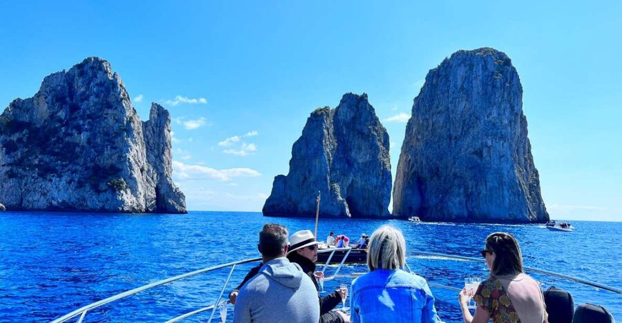 Discover Capri's Hidden Gems: Group Tour Boat Experience - Why this Capri sea and island day is such a good fit