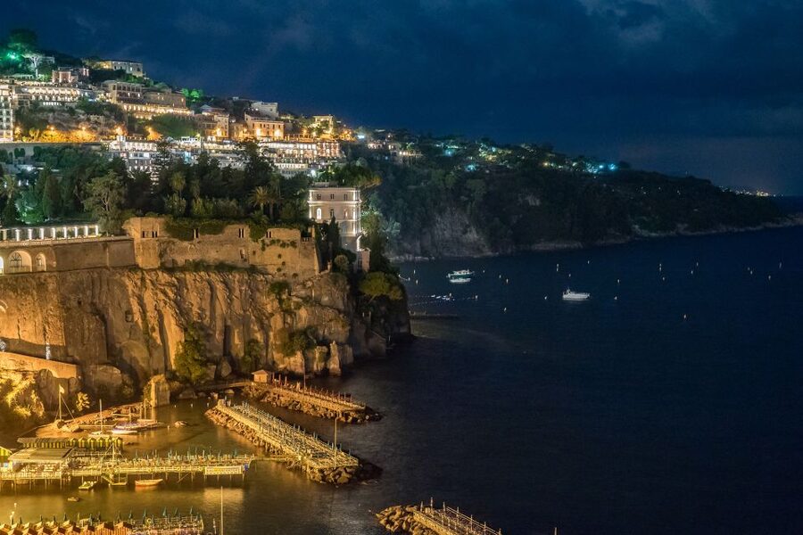 Discover Sorrento: food and walking tour - Limoncello Factory Tour and Tastings, What to Pay Attention To