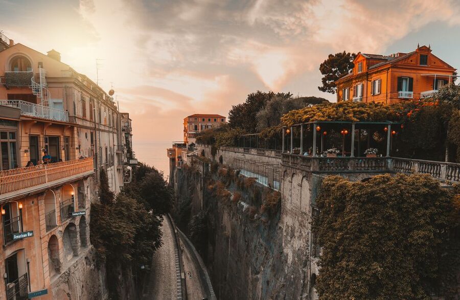 Discover Sorrento: food and walking tour - Piazza Torquato Tasso Meeting Point and the Easy 3 km Route