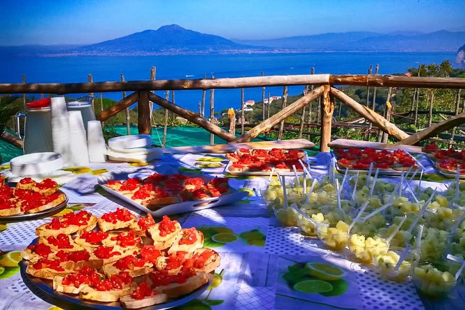 Discover Sorrento with food tasting and walking Tour - Limoncello Factory Stop: Color, Aroma, and Flavor Cues