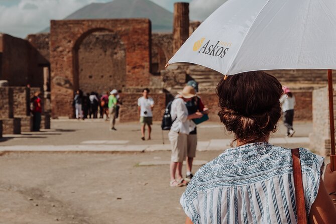 Explore Pompeii with an Archaeologist - Porta Marina Superiore to Pompeii in Motion
