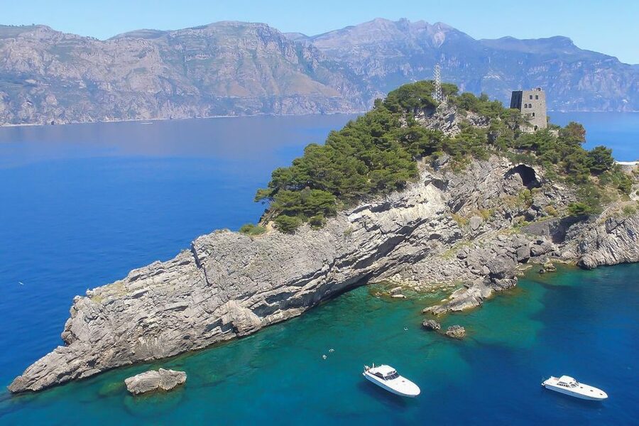 From Amalfi: Amalfi Coast 6-Hour Private Grottoes Boat Trip - Lunch by the sea: how the skipper’s restaurant stop changes the day
