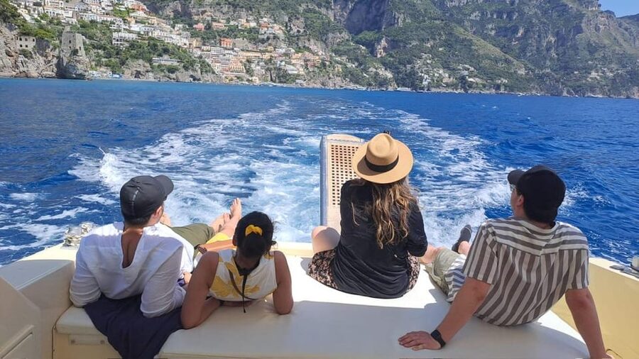 From Amalfi: Amalfi - Positano - Coast boat tour - Positano Time: Famous Village Visits Plus the Sea Taxi Detail