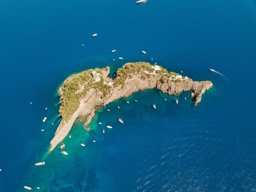 From Amalfi: Li Galli and Capri Islands Boat Tour - Meeting Amalfi at 9:30: The Gozo Boat Start That Sets the Tone