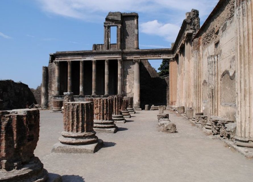 From Naples: Pompeii and Herculaneum VIP Tour with Lunch - Herculaneum (Ercolano) With Frescos and Fresher Details