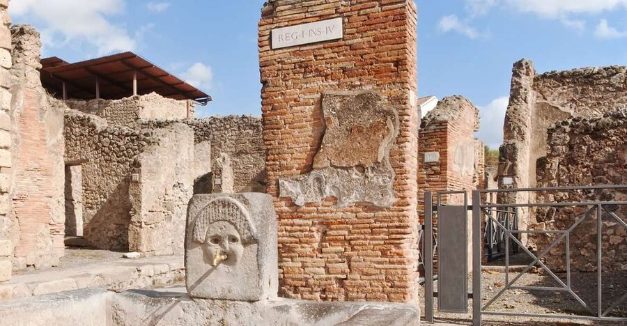 From Naples: Pompeii Ruins VIP Guided Tour - Why Pompeii Still Feels Unfinished, in the Best Way