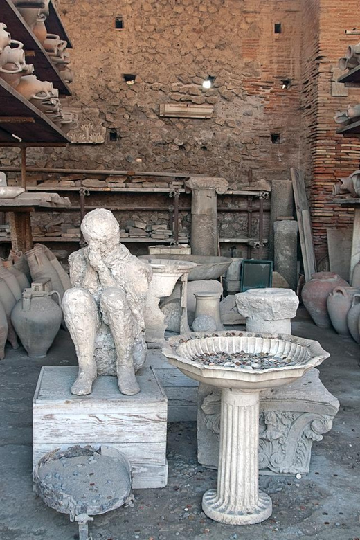 From Naples_ Pompeii Tour_Skip the line ticket + audioguide - Audio guide and map: how to make it work smoothly