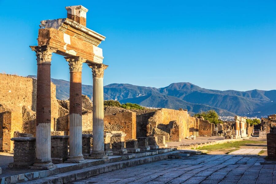 From Naples Port:Pompeii+Vesuvius tour - Pompeii Archaeological Site: audio-guided itineraries and 120 minutes that actually work