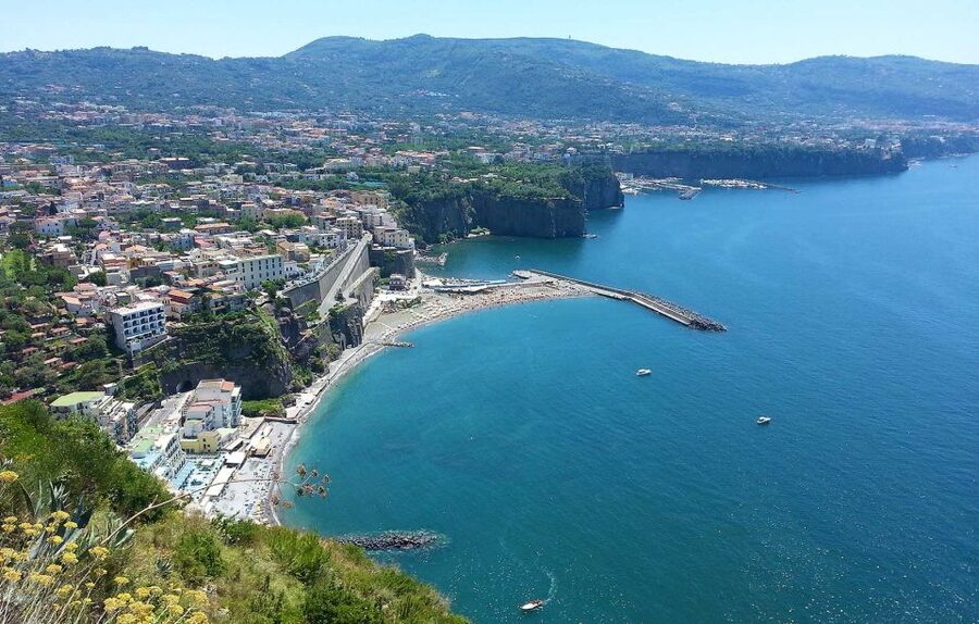 From Naples: Private Tour to Sorrento, Positano, and Amalfi - Positano in one hour: how to see the best parts without burning your energy