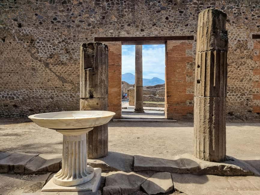 From Naples/Salerno: Pompeii, Sorrento, and Positano Tour - Getting Around Comfortably: Vehicle and Pace Notes