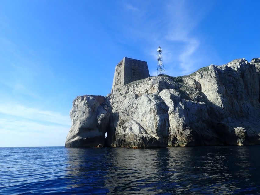 From Nerano: Kayaking Tour to the Bay of Leranto - Key things you’ll notice right away