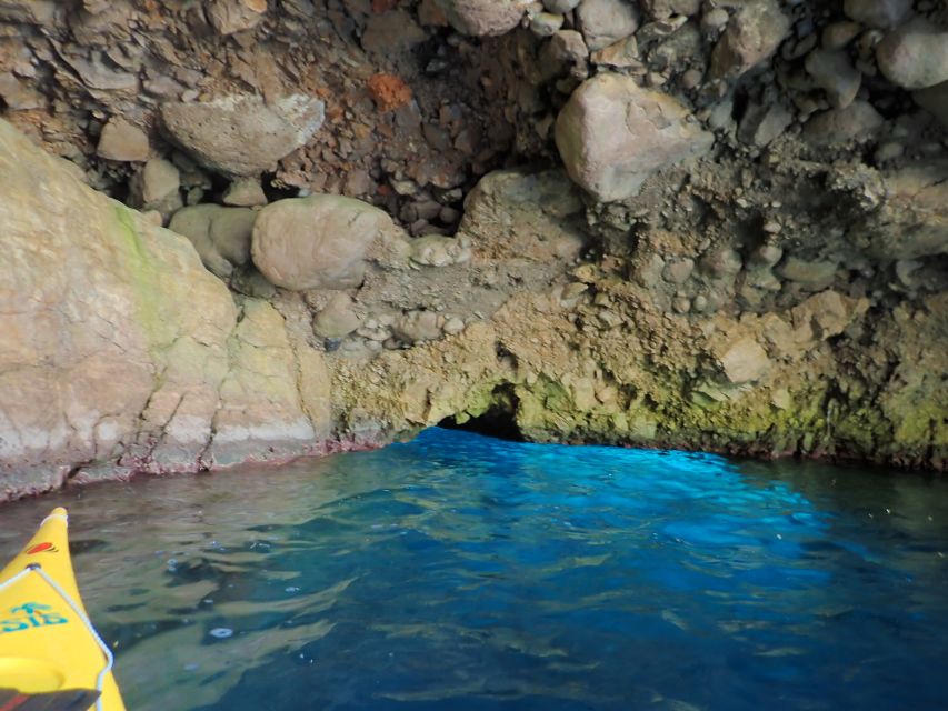 From Nerano: Kayaking Tour to the Bay of Leranto - The route: Nerano shoreline to Leranto Bay in a 4-hour rhythm