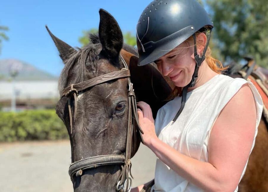From Pompeii: Mount Vesuvius Horseback Riding Tour - Getting there from Pompeii: roundtrip transfer without the stress