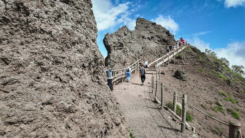 From Pompeii: Mount Vesuvius with bus, ticket and audioguide - Key takeaways before you go