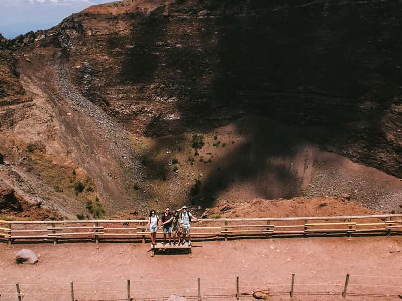 From Pompeii: Mt. Vesuvius Hike & Tour by Bus - Vesuvio National Park timing: what 1.5 hours actually feels like