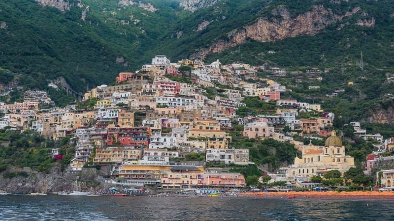From Positano: Amalfi Coast and Emerald Grotto Group Cruise - Meeting at Spiaggia Grande and what the first hour feels like