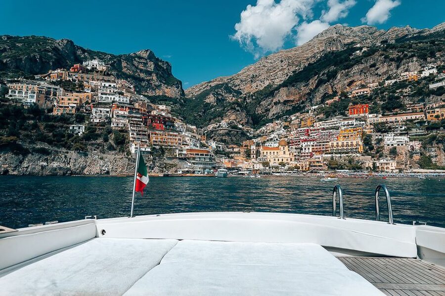From Positano: Amalfi Coast Boat Tour - Li Galli private islands: the celebrity hideaway moment