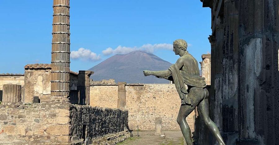From Positano: Pompeii & Vesuvius tour small group - How the 6.5-hour Pompeii and Vesuvius loop actually feels