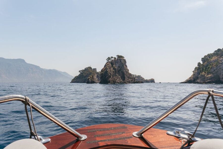 From Sorrento: Amalfi and Positano Full-Day Trip by Boat - Food and drinks on board, and the little hospitality touches