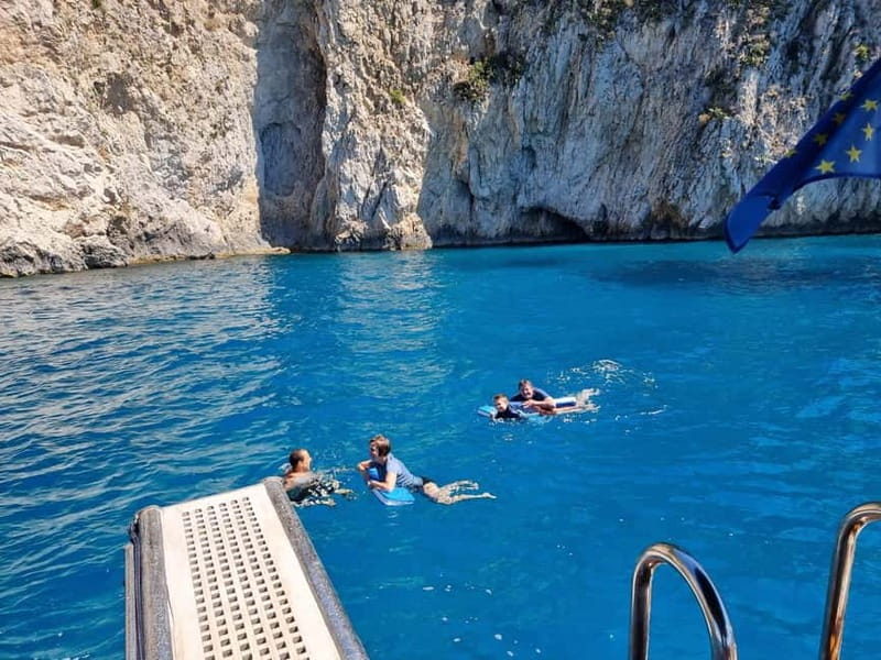 From Sorrento: Capri Boat Tour with Blue Grotto Visit - The I Faraglioni arch of love, and why that water-level angle wins