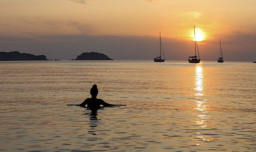 From Sorrento: Capri Sunset Boat Tour - Meeting at Bar Ruccio: Your 4:00 pm Start in Sorrento