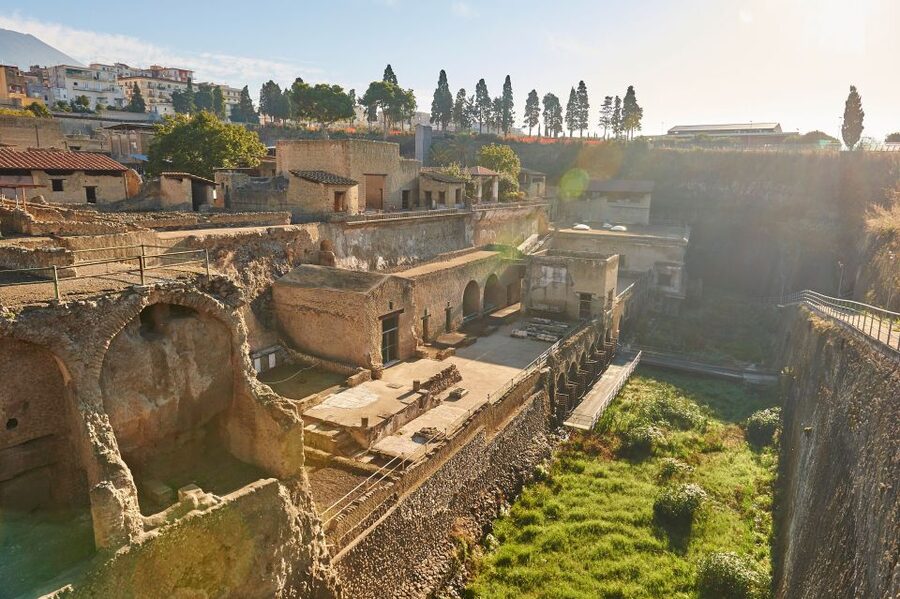 From Sorrento: Half-Day Tour of Herculaneum - From Sorrento to Herculaneum: getting there and what the coach includes