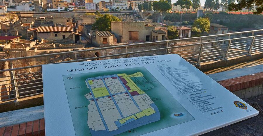 From Sorrento: Half-Day Tour of Herculaneum - The one hour guided walk: how the streets feel Roman, not just ruined