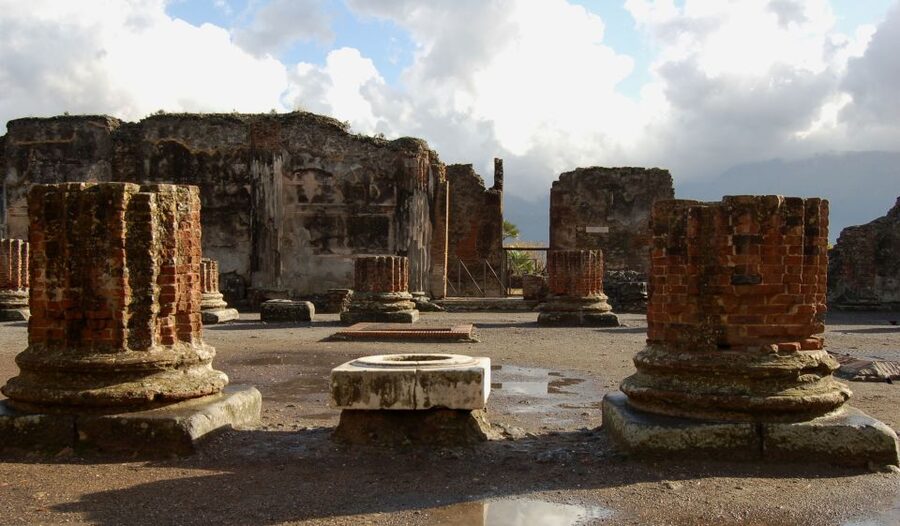 From Sorrento: Herculaneum and Pompeii Group Excursion - Getting to the Sites from Sorrento (And Why It Matters)