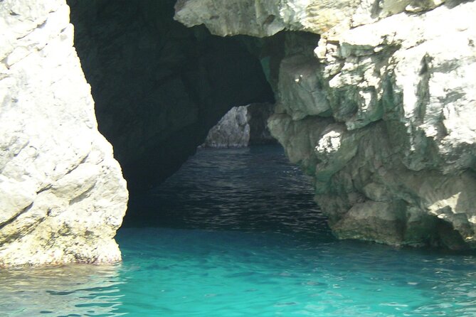 From Sorrento/Nerano:Capri Shared Tour (9:15am Boat Departure) - Key Highlights at a Glance