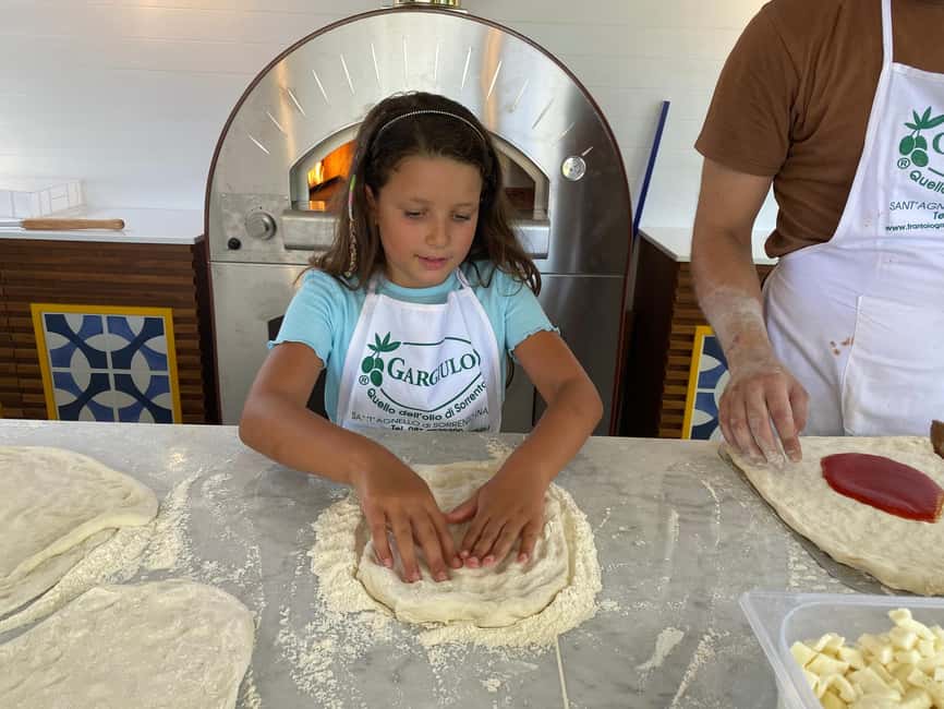 From Sorrento: Pizza-Making Class w/ View of Mount Vesuvius - Neapolitan dough lessons, from dough handling to stretching