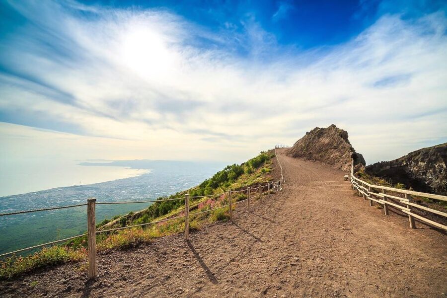 From Sorrento: Pompeii and Vesuvius Tour - Pompeii with a live guide: what 2 hours feels like