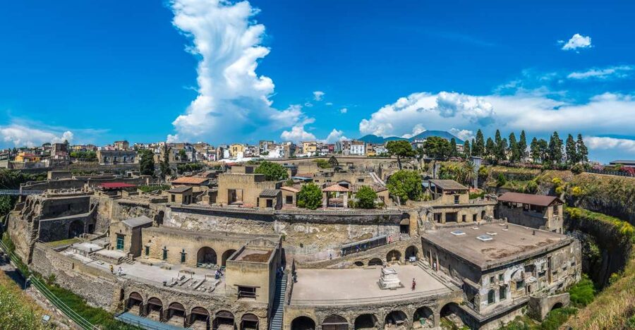 From Sorrento: Pompeii by Train with Vesuvius & Guided Tour - Meeting Point at Tempio Travel, and Why Early Clarity Matters