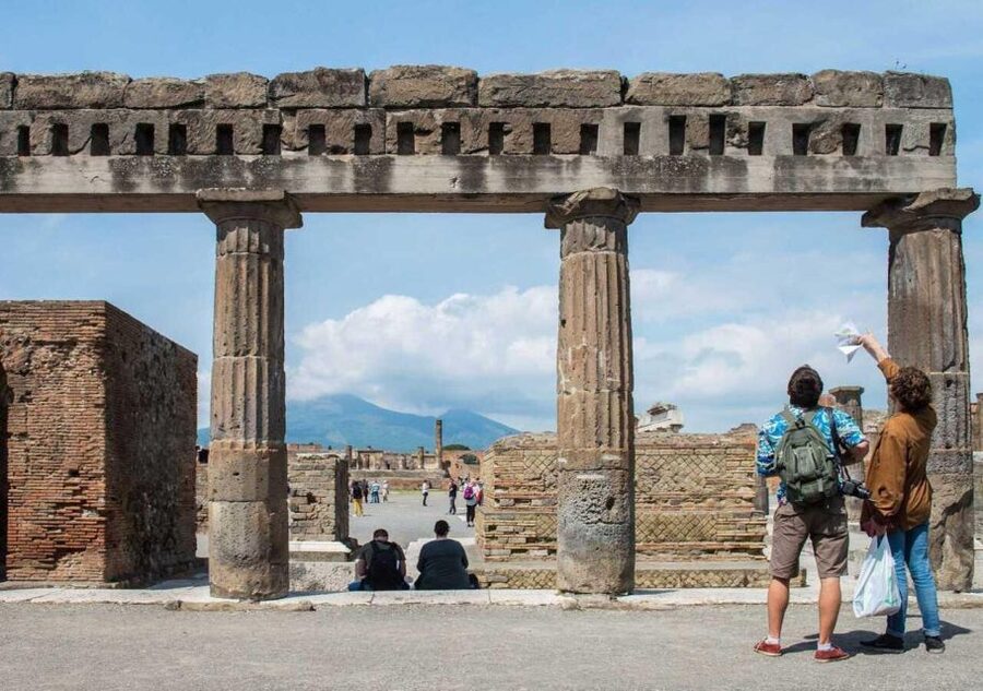 From Sorrento: Pompeii with an Archaeological Guide & Ticket - A Four-Hour Pompeii Snapshot From Sorrento