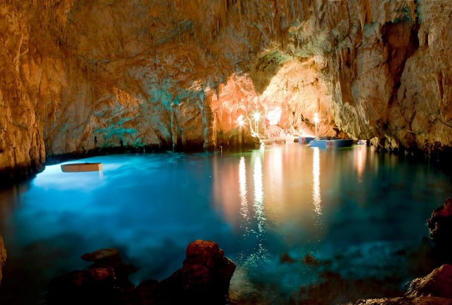 From Sorrento: Private Amalfi Coast Tour with Emerald Cave - Emerald Cave and ceramic factory options on the way to Ravello
